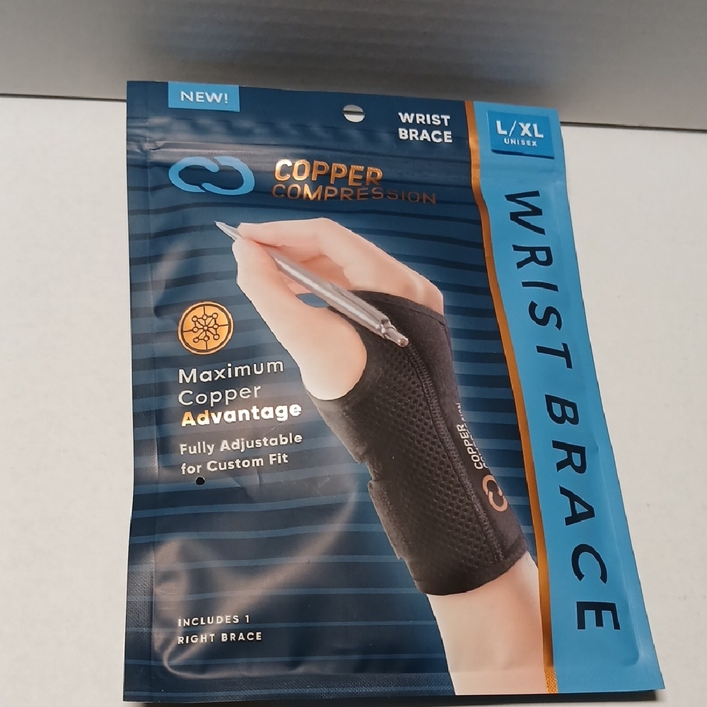 Copper Compression Wrist Brace NWT